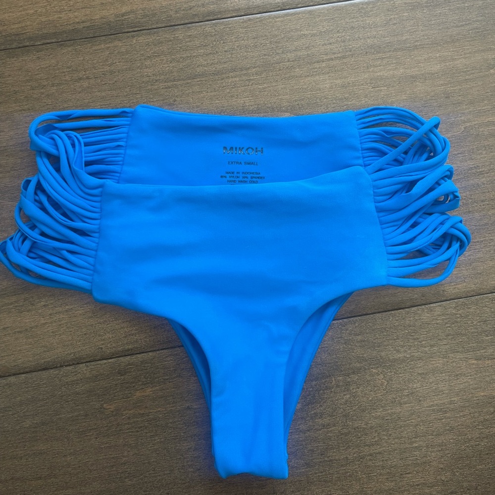MIKOH bikini bottoms size xs NWOT!!